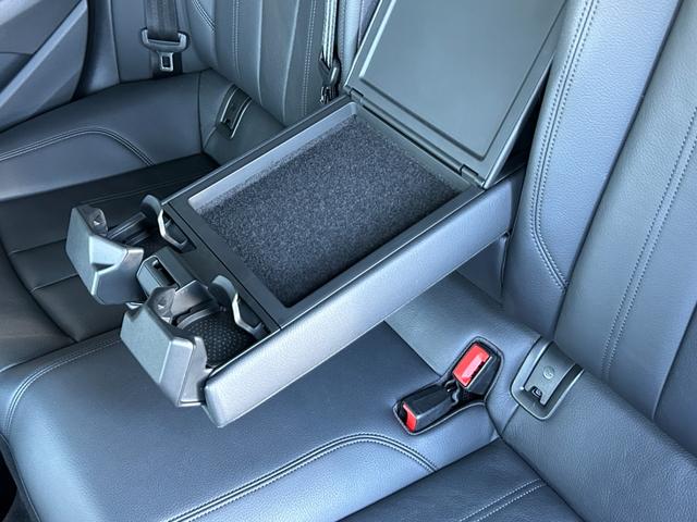 Ａ５スポーツバック ２．０ＴＦＳＩクワトロ　スポーツ　ラグジュアリーＰＫＧ　黒革　シートヒーター　ＰＷシート　マトリクスＬＥＤ　バーチャルＣＰ　ＰＷトランク　アウディプレセンス　ＡＣＣ　レーンアシスト　Ｂカメラ　パーキングエイド　ナビ　ＴＶ　ＢＴ　禁煙車（16枚目）