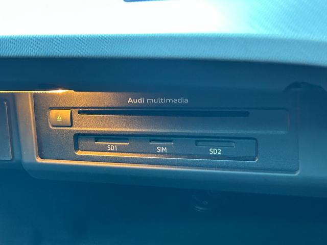 Ａ５スポーツバック ２．０ＴＦＳＩクワトロ　スポーツ　ラグジュアリーＰＫＧ　黒革　シートヒーター　ＰＷシート　マトリクスＬＥＤ　バーチャルＣＰ　ＰＷトランク　アウディプレセンス　ＡＣＣ　レーンアシスト　Ｂカメラ　パーキングエイド　ナビ　ＴＶ　ＢＴ　禁煙車（54枚目）