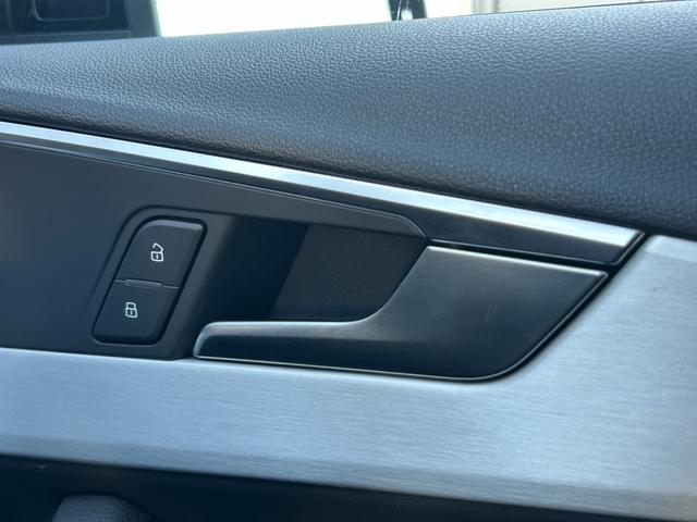 A4アバント 2.0TFSIクワトロスポーツ Sラインパッケージ アシスタンスPKG ACC レーンアシスト 360°カメラ マトリクスLED 半革 シートヒーター パワーシート パワーテールゲート 純正ナビ 12セグ BT ETC 前後ドラレコ(24枚目)