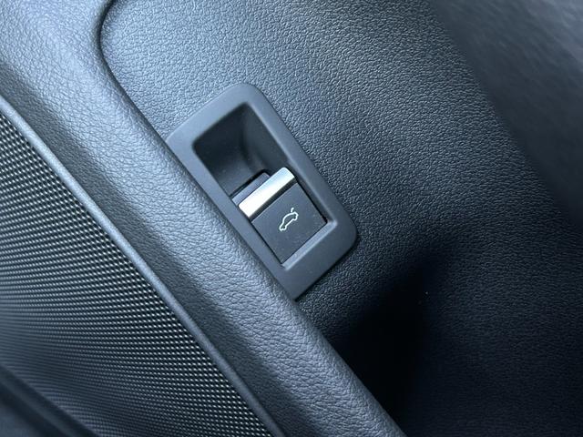 A4アバント 2.0TFSIクワトロスポーツ Sラインパッケージ アシスタンスPKG ACC レーンアシスト 360°カメラ マトリクスLED 半革 シートヒーター パワーシート パワーテールゲート 純正ナビ 12セグ BT ETC 前後ドラレコ(26枚目)