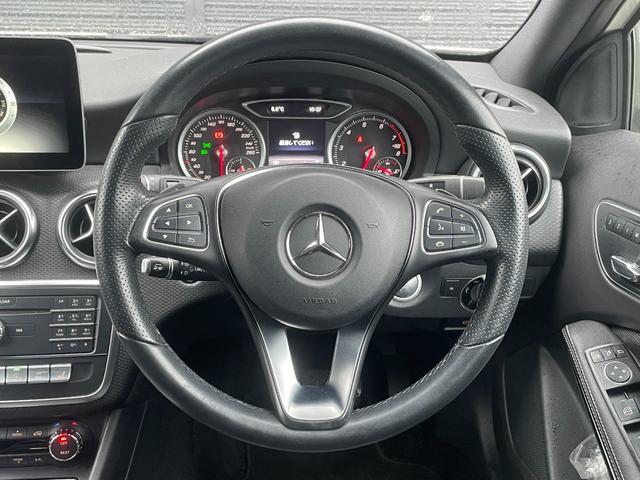 Ａクラス Ａ１８０　スタイル　後期型　ＲＳＰ　ＡＣＣ　ＬＫＡ　ＢＳＡ　バックカメラ　パークトロニック　半革　シートヒーター　Ｍ付ＰＷシート　ＬＥＤヘッドライト　キーレスゴー　ＴＶ　ＢＴ　ＣａｒＰｌａｙ　ＥＴＣ　純１６ｉｎＡＷ（6枚目）