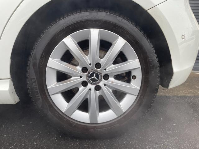 Ａクラス Ａ１８０　スタイル　後期型　ＲＳＰ　ＡＣＣ　ＬＫＡ　ＢＳＡ　バックカメラ　パークトロニック　半革　シートヒーター　Ｍ付ＰＷシート　ＬＥＤヘッドライト　キーレスゴー　ＴＶ　ＢＴ　ＣａｒＰｌａｙ　ＥＴＣ　純１６ｉｎＡＷ（54枚目）