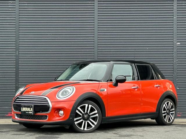 ＭＩＮＩ クーパーＤ　中期型　ペッパーＰＫＧ　コンフォートアクセス　インテリジェントＳＦＴ　純正ナビ　ＢＴ　ＵＳＢ　Ｂカメラ　ＰＤＣ　ＬＥＤ　ＵＪテールランプ　ＥＴＣ　アームレスト　前後ドラレコ　純正１７ｉｎＡＷ　禁煙車（53枚目）