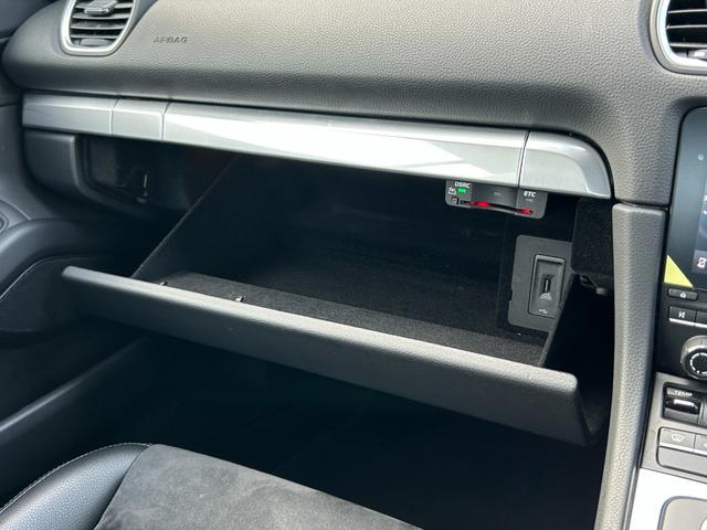 ���܂܂ł̗A���ԑI�т́A�ŗǂƌ��������낤���B�k�h�a�d�q�`�k�`�́A�A���ԑI�т̂��ׂĂ����ߒ����A�V���ȃX�^�C�����Ă���C���|�[�g�E�Z���N�g�E�u�����h�ł��B