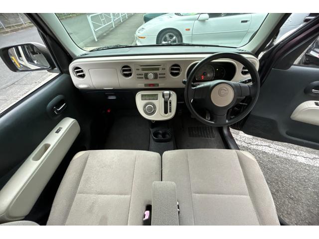 ミラココア ココアX ビートルクリームツートン キーレス ベンチシート エアバック エアコン パワステ パワーウィンドー 盗難防止システム 衝突安全ボディ ABS フォグライト 電動格納ミラー 取扱説明書 記録簿 保証書(5枚目)