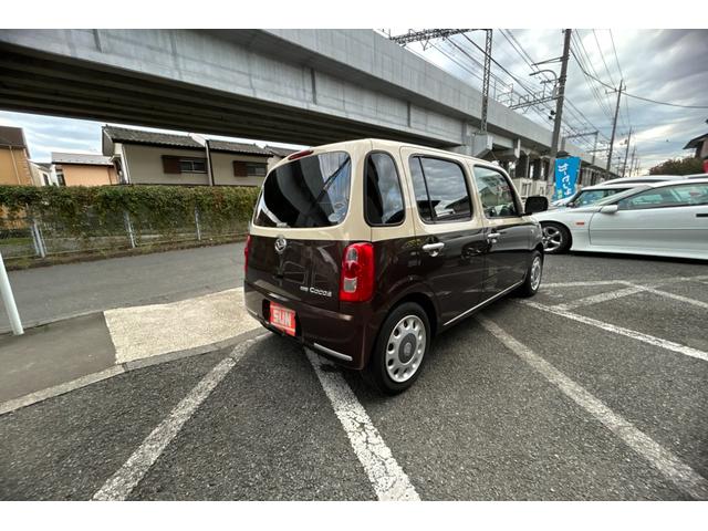 ミラココア ココアX ビートルクリームツートン キーレス ベンチシート エアバック エアコン パワステ パワーウィンドー 盗難防止システム 衝突安全ボディ ABS フォグライト 電動格納ミラー 取扱説明書 記録簿 保証書(9枚目)