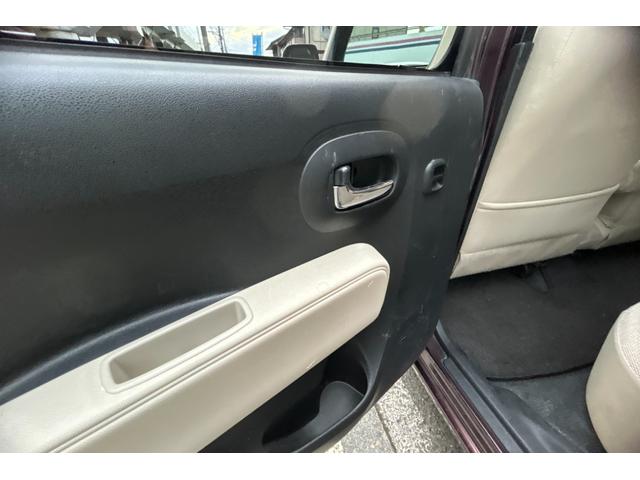 ミラココア ココアX ビートルクリームツートン キーレス ベンチシート エアバック エアコン パワステ パワーウィンドー 盗難防止システム 衝突安全ボディ ABS フォグライト 電動格納ミラー 取扱説明書 記録簿 保証書(48枚目)