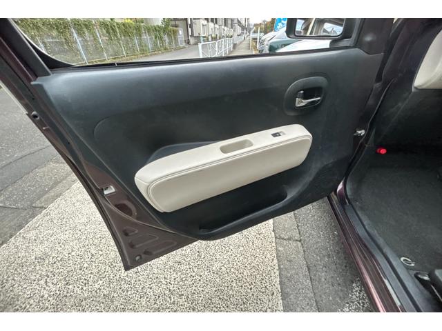 ミラココア ココアX ビートルクリームツートン キーレス ベンチシート エアバック エアコン パワステ パワーウィンドー 盗難防止システム 衝突安全ボディ ABS フォグライト 電動格納ミラー 取扱説明書 記録簿 保証書(51枚目)