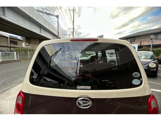 ミラココア ココアX ビートルクリームツートン キーレス ベンチシート エアバック エアコン パワステ パワーウィンドー 盗難防止システム 衝突安全ボディ ABS フォグライト 電動格納ミラー 取扱説明書 記録簿 保証書(65枚目)