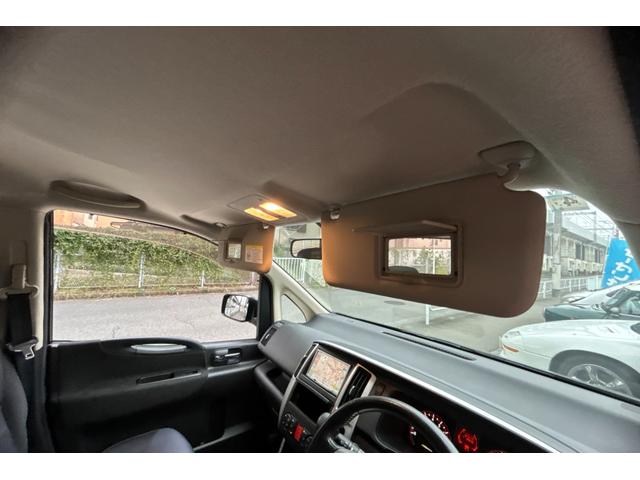 セレナ ハイウェイスター　Ｖセレクション　ＴＶナビ　スマートキースペア有　両側パワースライドドア　オートライト　フォグライト　電動格納ウィンカーミラー　アルミホイル　ウォークスルー　３列シート８人乗　記録簿　保証書　取扱説明書（32枚目）