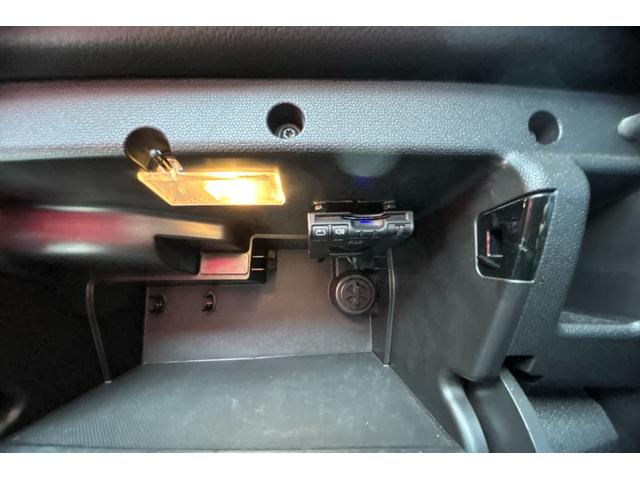 MINI クーパー クロスオーバー TVナビ キーレス ETC ブルーレザー調シート レザーステアリング フォグライト 電動格納ミラー アルミホイル 取扱説明書 記録簿 保証書(55枚目)