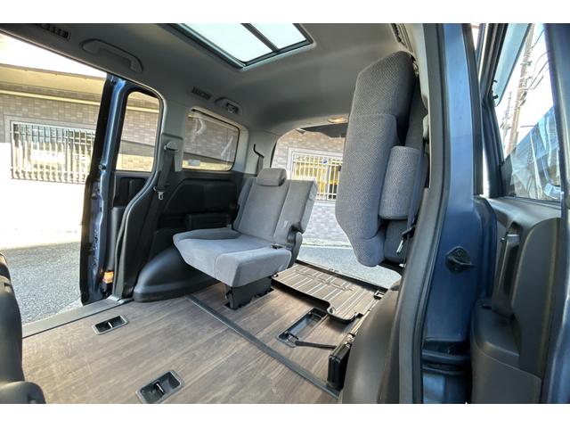 ステップワゴン G Lパッケージ パノラマルーフ ブルートゥース 両側パワースライドドア TVナビ キーレス ETC バックカメラ フォグライト サイドバイザー 電動格納ミラー フルフラットシート 3列シート8人乗り(46枚目)