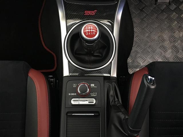 STI タイプS4WD 6MT 社外メモリナビ 純正18AW(11枚目)