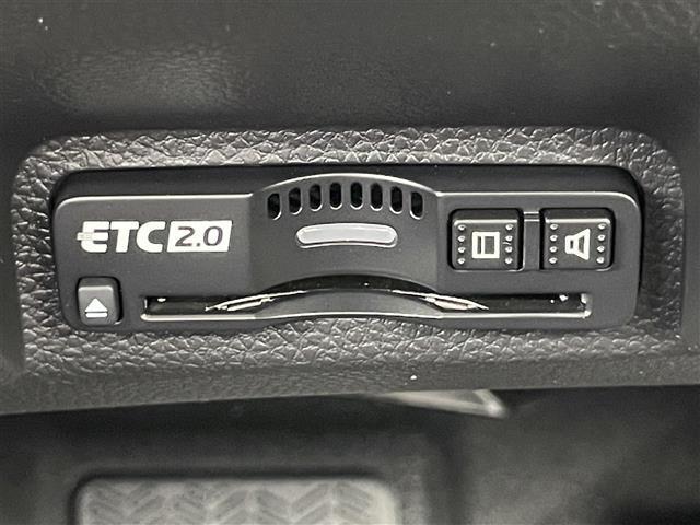 ｅ：ＨＥＶ　Ｚ　ホンダコネクトナビ　バックカメラ　ホンダセンシング　パワーバックドア　レーダークルーズコントロール　ステアリグヒーター　シートヒーター　ブラインドスポットモニター　ビルトインＥＴＣ２．０　パドルシフト(22枚目)