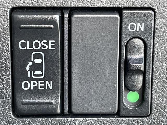 タント カスタムＸ　トップエディションＳＡＩＩＩ　スマートアシスト　社外ナビ（ＣＮ－ＲＡ０５ＷＤ）　バックカメラ　パワースライドドア　シートヒーター　ＬＥＤオートライト　オートハイビーム　フォグランプ　ＥＴＣ　フルセグＴＶ　ＣＤ／ＤＶＤ再生　純正ＡＷ（8枚目）