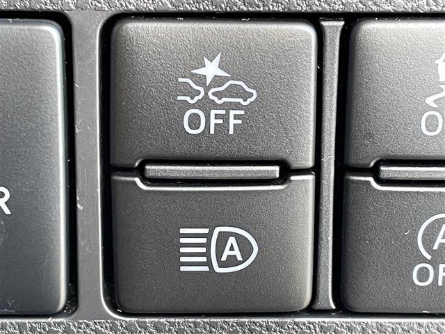 タント カスタムＸ　トップエディションＳＡＩＩＩ　スマートアシスト　社外ナビ（ＣＮ－ＲＡ０５ＷＤ）　バックカメラ　パワースライドドア　シートヒーター　ＬＥＤオートライト　オートハイビーム　フォグランプ　ＥＴＣ　フルセグＴＶ　ＣＤ／ＤＶＤ再生　純正ＡＷ（9枚目）