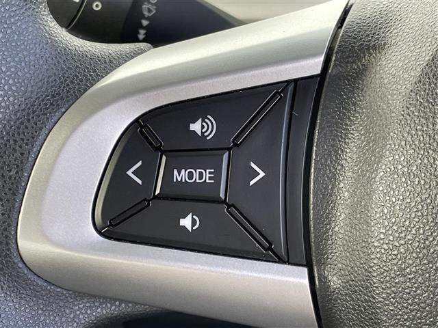 タント カスタムＸ　トップエディションＳＡＩＩＩ　スマートアシスト　社外ナビ（ＣＮ－ＲＡ０５ＷＤ）　バックカメラ　パワースライドドア　シートヒーター　ＬＥＤオートライト　オートハイビーム　フォグランプ　ＥＴＣ　フルセグＴＶ　ＣＤ／ＤＶＤ再生　純正ＡＷ（11枚目）