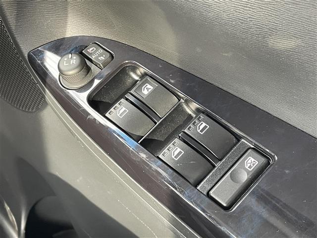 タント カスタムＸ　トップエディションＳＡＩＩＩ　スマートアシスト　社外ナビ（ＣＮ－ＲＡ０５ＷＤ）　バックカメラ　パワースライドドア　シートヒーター　ＬＥＤオートライト　オートハイビーム　フォグランプ　ＥＴＣ　フルセグＴＶ　ＣＤ／ＤＶＤ再生　純正ＡＷ（27枚目）