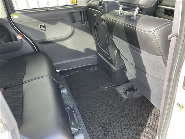 タント カスタムＸ　トップエディションＳＡＩＩＩ　スマートアシスト　社外ナビ（ＣＮ－ＲＡ０５ＷＤ）　バックカメラ　パワースライドドア　シートヒーター　ＬＥＤオートライト　オートハイビーム　フォグランプ　ＥＴＣ　フルセグＴＶ　ＣＤ／ＤＶＤ再生　純正ＡＷ（30枚目）