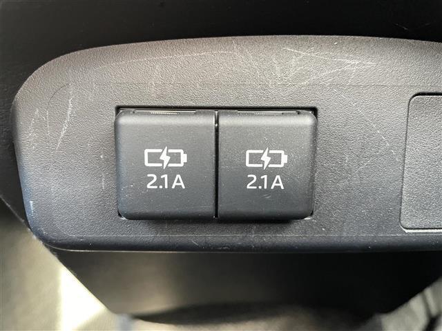 シエンタ Ｇ　クエロ　ワンオーナー　純ナビ　フルセグＴＶ　ＬＥＤヘッドライト／フォグ　全周囲カメラ　トヨタセーフティセンス　アイドリングストップ　ステアリングスイッチ　ＵＳＢ充電　電格ミラー　スマートキー／プッシュスタート（10枚目）