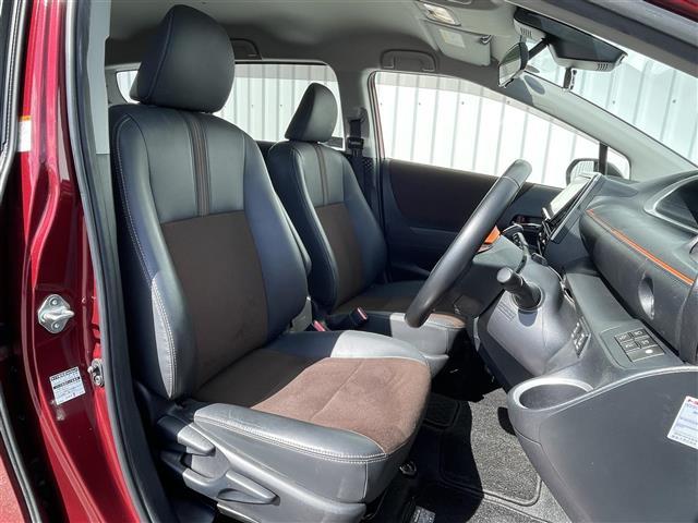 シエンタ Ｇ　クエロ　ワンオーナー　純ナビ　フルセグＴＶ　ＬＥＤヘッドライト／フォグ　全周囲カメラ　トヨタセーフティセンス　アイドリングストップ　ステアリングスイッチ　ＵＳＢ充電　電格ミラー　スマートキー／プッシュスタート（12枚目）