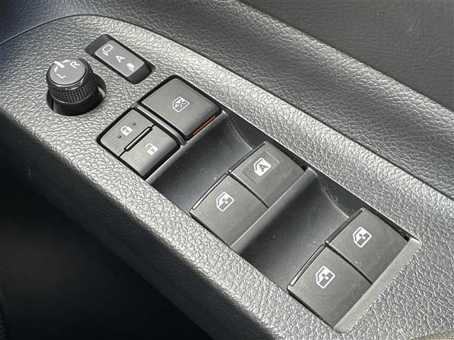 シエンタ Ｇ　クエロ　ワンオーナー　純ナビ　フルセグＴＶ　ＬＥＤヘッドライト／フォグ　全周囲カメラ　トヨタセーフティセンス　アイドリングストップ　ステアリングスイッチ　ＵＳＢ充電　電格ミラー　スマートキー／プッシュスタート（28枚目）