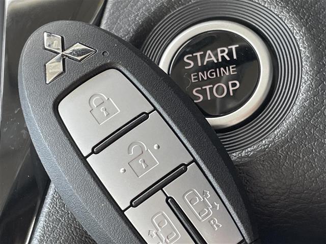 デリカミニ Ｇ　プレミアム　マイパイロット　全周囲カメラ　衝突軽減　デジタルインナーミラー　両側パワースライドドア　レーンアシスト　ハーフレザー　ステアリングヒーター　前席シートヒーター　ＬＥＤオートライト　ルーフレール　ＤＡＣ（13枚目）