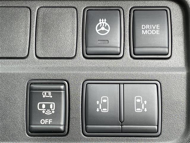 セレナ e-パワー ハイウェイスターG プロパイロット フリップダウンモニター 純正10インチナビ(MM520D-L) 全周囲カメラ デジタルインナーミラー 衝突軽減 BSW 両側パワースライドドア ステアリングヒーター 前席シートヒーター(10枚目)