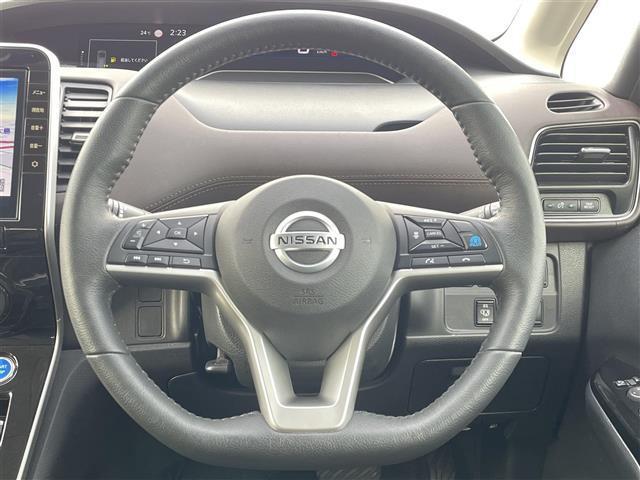 セレナ e-パワー ハイウェイスターG プロパイロット フリップダウンモニター 純正10インチナビ(MM520D-L) 全周囲カメラ デジタルインナーミラー 衝突軽減 BSW 両側パワースライドドア ステアリングヒーター 前席シートヒーター(20枚目)