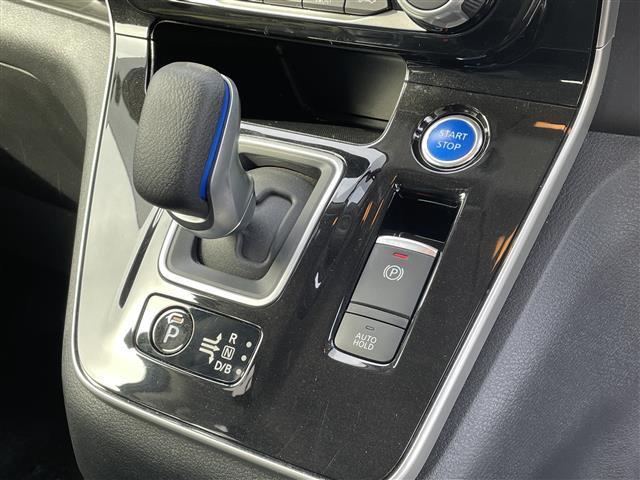 セレナ e-パワー ハイウェイスターG プロパイロット フリップダウンモニター 純正10インチナビ(MM520D-L) 全周囲カメラ デジタルインナーミラー 衝突軽減 BSW 両側パワースライドドア ステアリングヒーター 前席シートヒーター(22枚目)