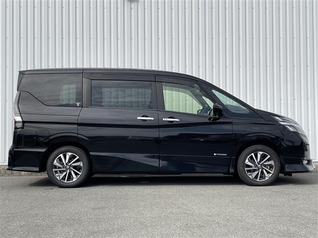 セレナ e-パワー ハイウェイスターG プロパイロット フリップダウンモニター 純正10インチナビ(MM520D-L) 全周囲カメラ デジタルインナーミラー 衝突軽減 BSW 両側パワースライドドア ステアリングヒーター 前席シートヒーター(39枚目)