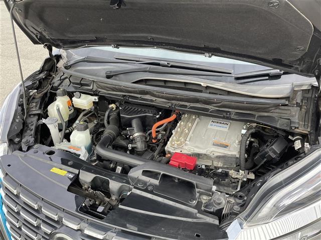 セレナ e-パワー ハイウェイスターG プロパイロット フリップダウンモニター 純正10インチナビ(MM520D-L) 全周囲カメラ デジタルインナーミラー 衝突軽減 BSW 両側パワースライドドア ステアリングヒーター 前席シートヒーター(43枚目)