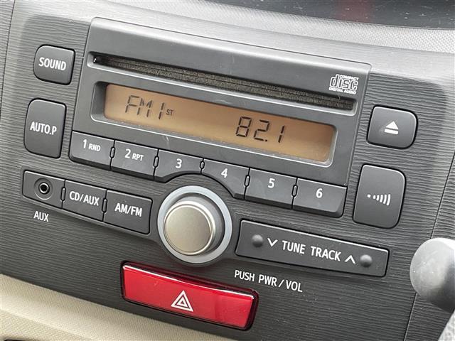 ムーヴ L ETC リモコンキー 電格ミラー Wエアバック ISOFIX ヘッドライトレベライザー エコアイドル パワーステアリング パワーウインドウ CD再生 横開きバックドア 前席アームレスト ベンチシート(4枚目)