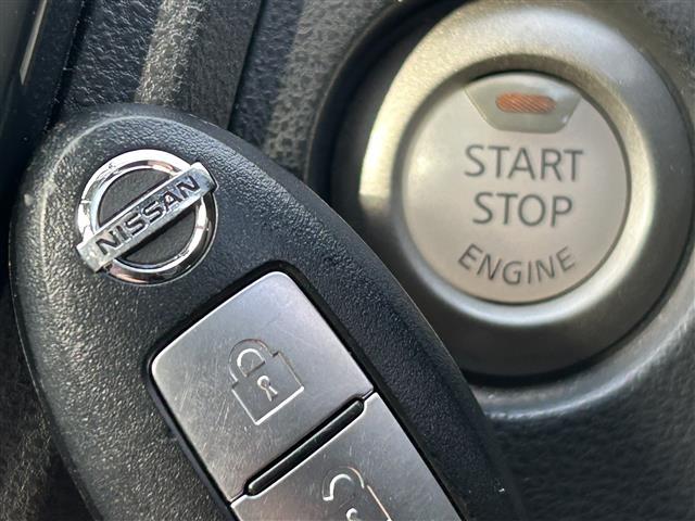 ジューク １５ＲＸ　タイプＶ　ワンオーナー　社外ナビ（ＡＶＩＣ－ＺＨ０９９９）　フルセグＴＶ　Ｂｌｕｅｔｏｏｔｈ　プッシュスマートキー　プッシュスタート　電格ミラー　ＥＴＣ　オートライト　オートエアコン　ヘッドライトレベライザー（8枚目）