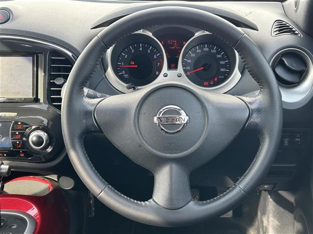 ジューク １５ＲＸ　タイプＶ　ワンオーナー　社外ナビ（ＡＶＩＣ－ＺＨ０９９９）　フルセグＴＶ　Ｂｌｕｅｔｏｏｔｈ　プッシュスマートキー　プッシュスタート　電格ミラー　ＥＴＣ　オートライト　オートエアコン　ヘッドライトレベライザー（10枚目）