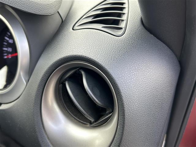 ジューク １５ＲＸ　タイプＶ　ワンオーナー　社外ナビ（ＡＶＩＣ－ＺＨ０９９９）　フルセグＴＶ　Ｂｌｕｅｔｏｏｔｈ　プッシュスマートキー　プッシュスタート　電格ミラー　ＥＴＣ　オートライト　オートエアコン　ヘッドライトレベライザー（22枚目）