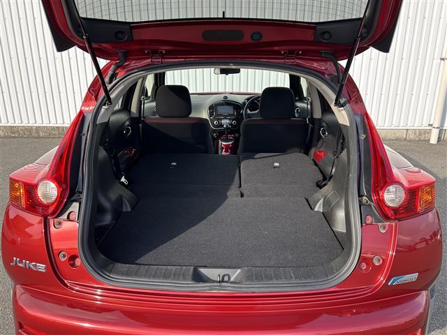 ジューク １５ＲＸ　タイプＶ　ワンオーナー　社外ナビ（ＡＶＩＣ－ＺＨ０９９９）　フルセグＴＶ　Ｂｌｕｅｔｏｏｔｈ　プッシュスマートキー　プッシュスタート　電格ミラー　ＥＴＣ　オートライト　オートエアコン　ヘッドライトレベライザー（24枚目）