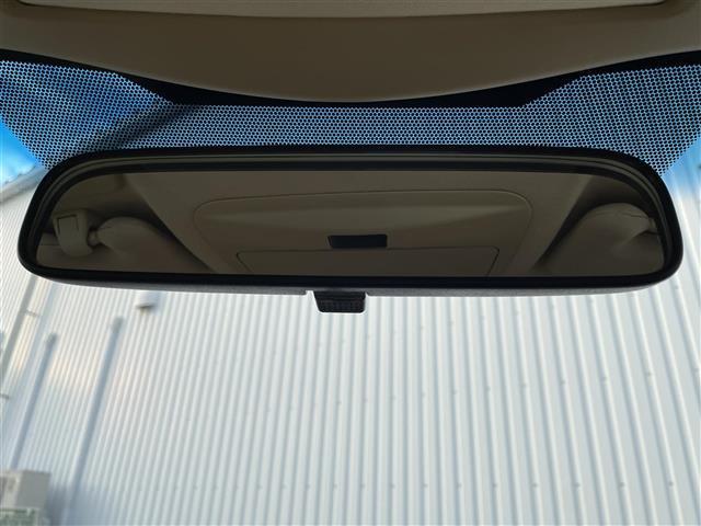 クラウン ロイヤルサルーン 純正マルチナビ バックカメラ クルーズコントロール フルセグTV CD/DVD再生 ブルートゥース パワーシート ETC HIDオートライト フォグランプ スマートキー プッシュスタート 純正16AW(30枚目)