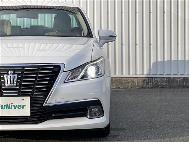 クラウン ロイヤルサルーン 純正マルチナビ バックカメラ クルーズコントロール フルセグTV CD/DVD再生 ブルートゥース パワーシート ETC HIDオートライト フォグランプ スマートキー プッシュスタート 純正16AW(32枚目)