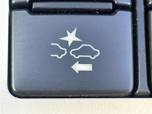 シエンタ G 衝突軽減 社外ナビ(CN-RE05WD) 全周囲カメラ 両側パワースライドドア LDA オートハイビーム LEDオートライト ステアリングリモコン フルセグTV アイドリングストップ ETC2.0(7枚目)