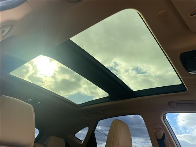 ＮＸ ＮＸ２５０　バージョンＬ　１オナ／パノラマルーフ／内装ヘーゼル／マークレビンソン／パノラミックビューモニター／おくだけ充電／寒冷地仕様／純正２０インチＡＷ／カードキー（3枚目）