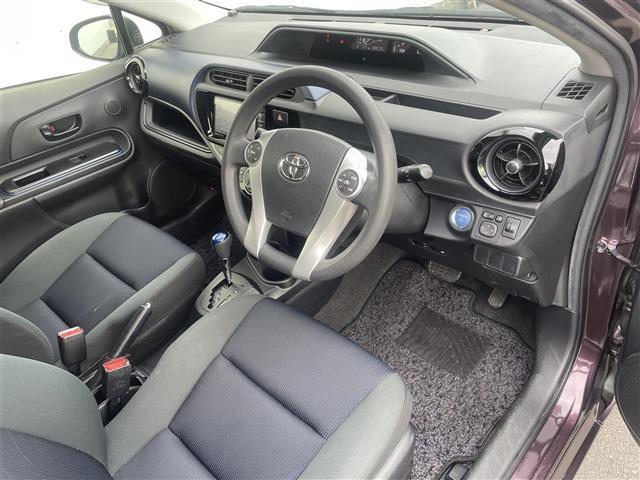 アクア Ｓ　社外ナビ（ＣＮ－ＲＳ０２ＷＤ）　バックカメラ　前席シートヒーター　ステアリングリモコン　オートライト　スマートキー　プッシュスタート　ビルトインＥＴＣ　フルセグＴＶ　ＣＤ／ＤＶＤ再生　ブルートゥース（28枚目）