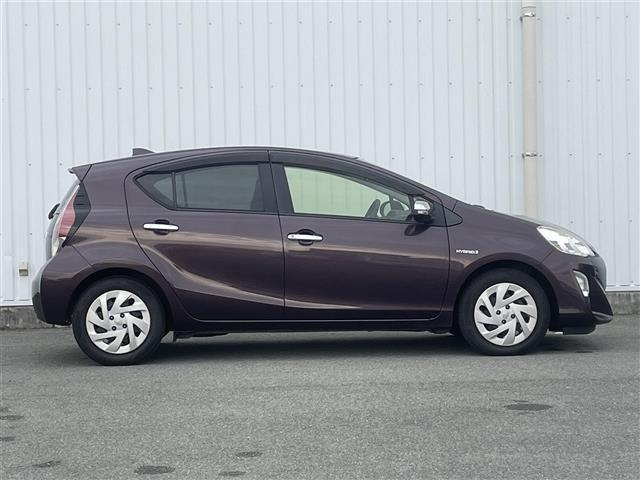 アクア Ｓ　社外ナビ（ＣＮ－ＲＳ０２ＷＤ）　バックカメラ　前席シートヒーター　ステアリングリモコン　オートライト　スマートキー　プッシュスタート　ビルトインＥＴＣ　フルセグＴＶ　ＣＤ／ＤＶＤ再生　ブルートゥース（39枚目）