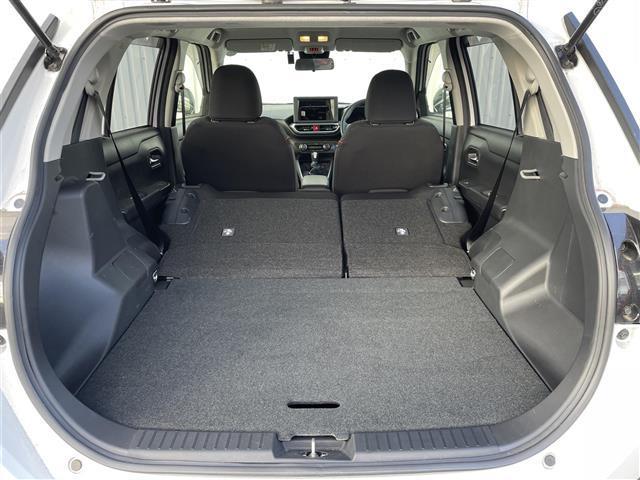 ライズ Ｚ　スマートアシスト　ＢＳＭ　クリアランスソナー　前席シートヒーター　レーダークルーズコントロール　ＬＥＤオートライト　オートハイビーム　フォグランプ　電動パーキング　ブレーキホールド　純正１７アルミ（31枚目）