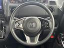 【ステアリング】軽い力で扱いやすいハンドルです。目立つ傷やスレなどなく綺麗な状態です！除菌プランいれていただくとさらに快適に！清潔なお車はお子様にも安心ですね！