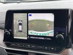 【　全周囲カメラ　】上から見下ろしたように駐車が可能です。安心して縦列駐車も可能です♪ 5