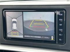 【パノラミックビューモニター】クルマを真上から見下ろした視点で駐車をサポートします！クルマの斜め後ろや真横など、いち早く障害物に気が付くことができます。 4