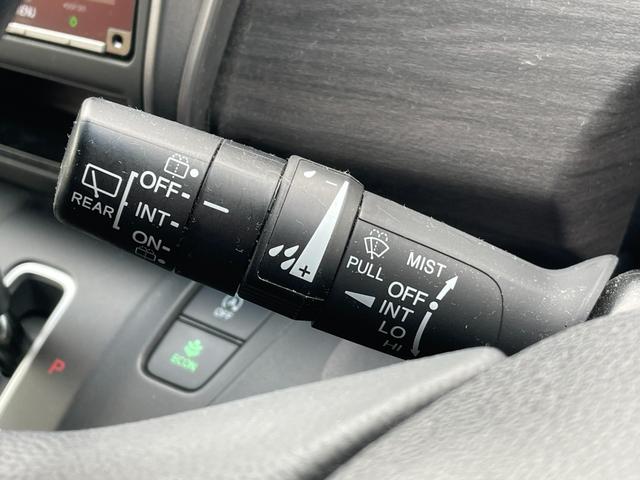 フリード+ G・ホンダセンシング 純正Gathersナビ バックカメラ ETC アダプティブクルーズコントロール スマートキー スペアキー 前後ドライブレコーダー 純正フロアマット ハーフレザーシート シートヒーター 両パワ(27枚目)