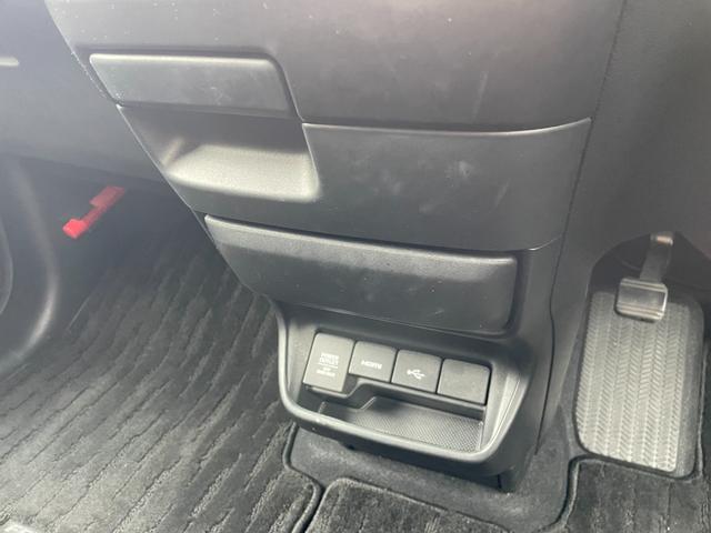 フリード+ G・ホンダセンシング 純正Gathersナビ バックカメラ ETC アダプティブクルーズコントロール スマートキー スペアキー 前後ドライブレコーダー 純正フロアマット ハーフレザーシート シートヒーター 両パワ(37枚目)