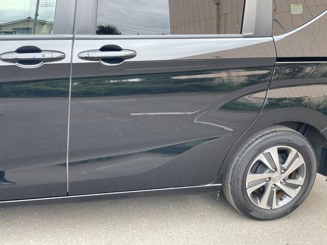 フリード+ G・ホンダセンシング 純正Gathersナビ バックカメラ ETC アダプティブクルーズコントロール スマートキー スペアキー 前後ドライブレコーダー 純正フロアマット ハーフレザーシート シートヒーター 両パワ(69枚目)